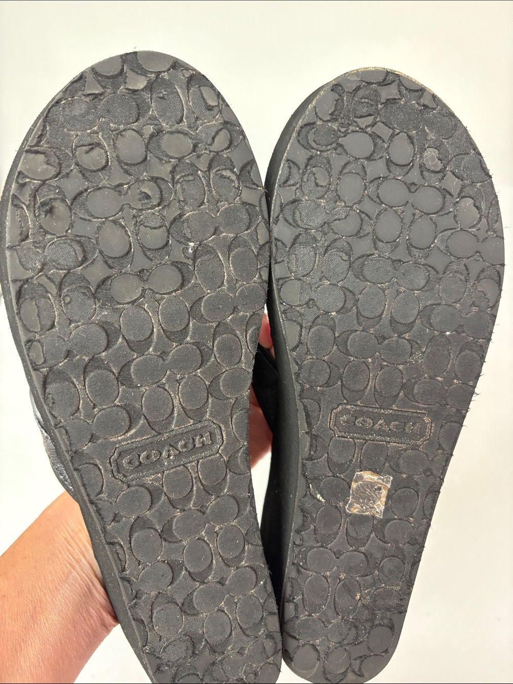 Coach Jolen Signature Black Flip Flop Sandals Gold Logo Women’s Size 9 - Picture 5 of 7